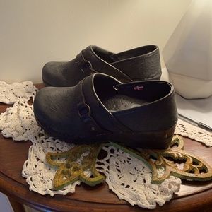 Sanita Black size 36